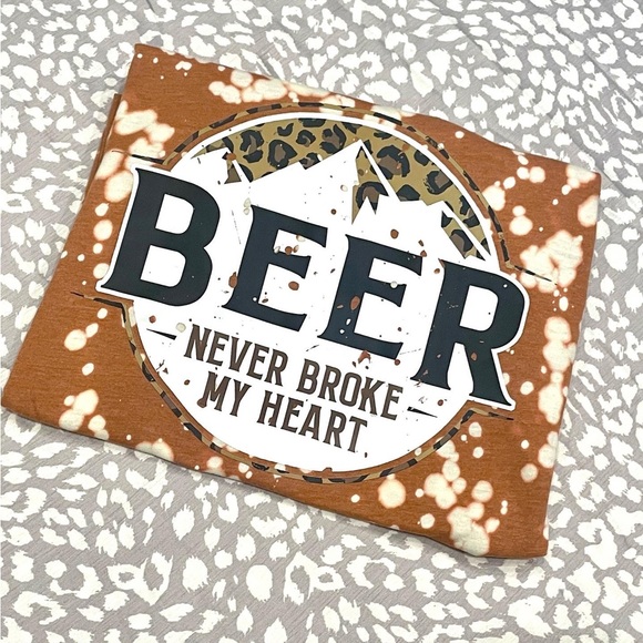 Beer never broke my heart tee - Picture 4 of 4